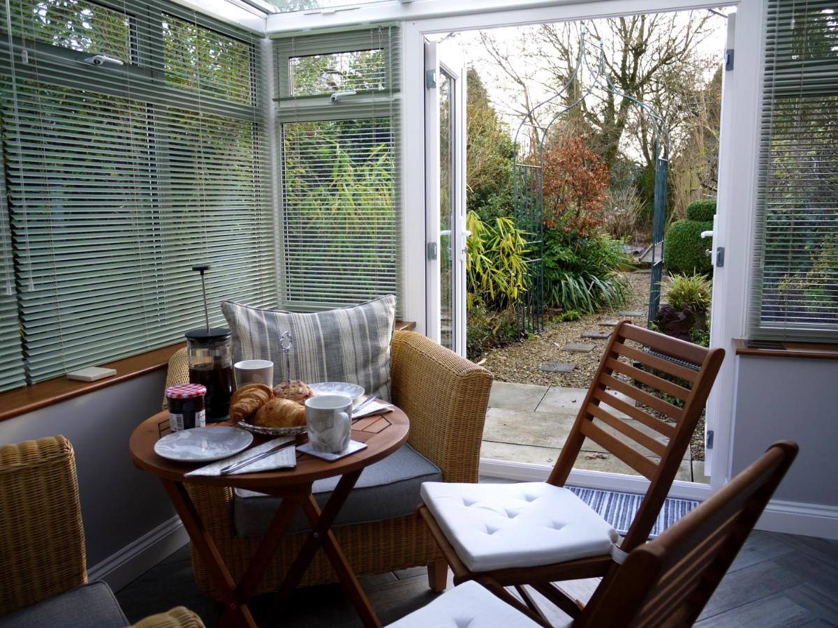 Cosy Stone Cottage, The Bungalow Perrotts Brook Cirencester Exterior photo