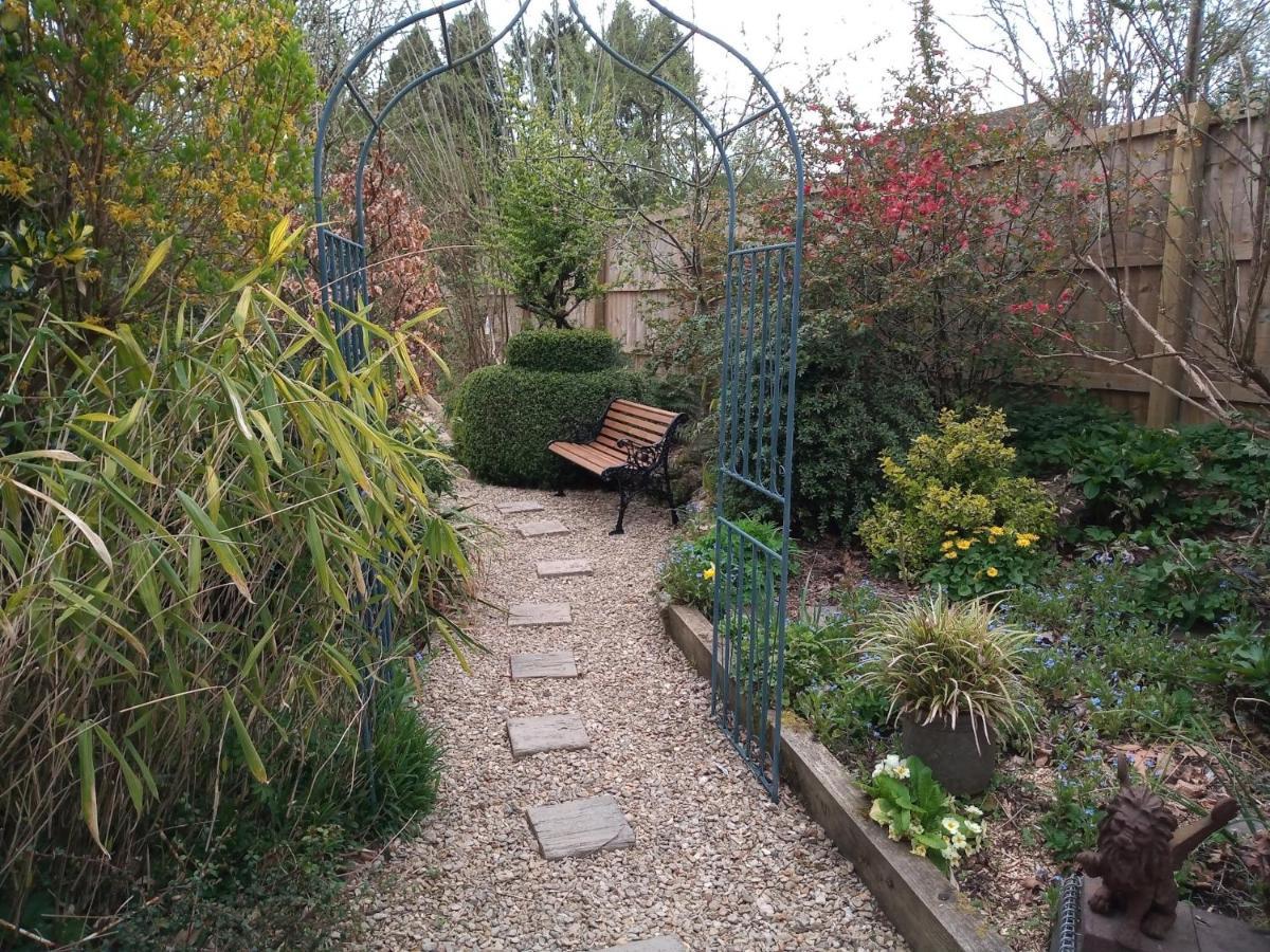 Cosy Stone Cottage, The Bungalow Perrotts Brook Cirencester Exterior photo